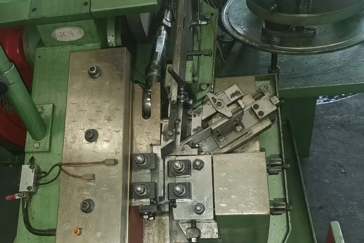 Customized Fasteners production line